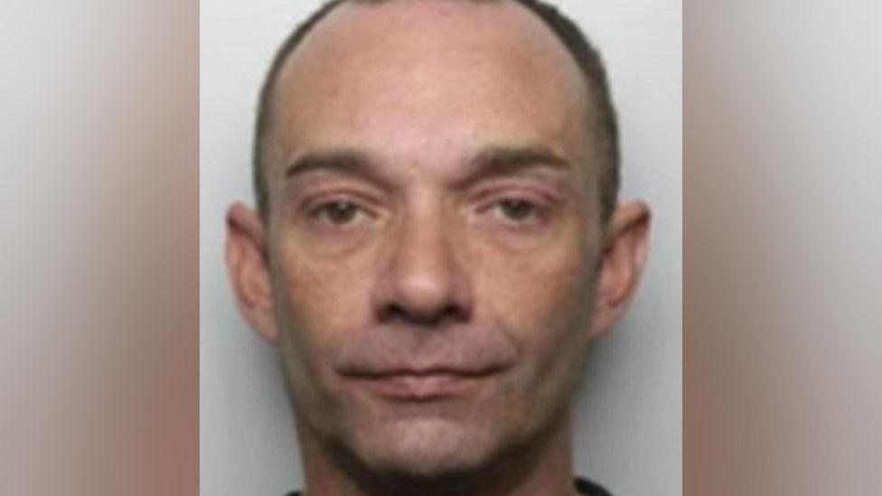 Photo of Simon Williams